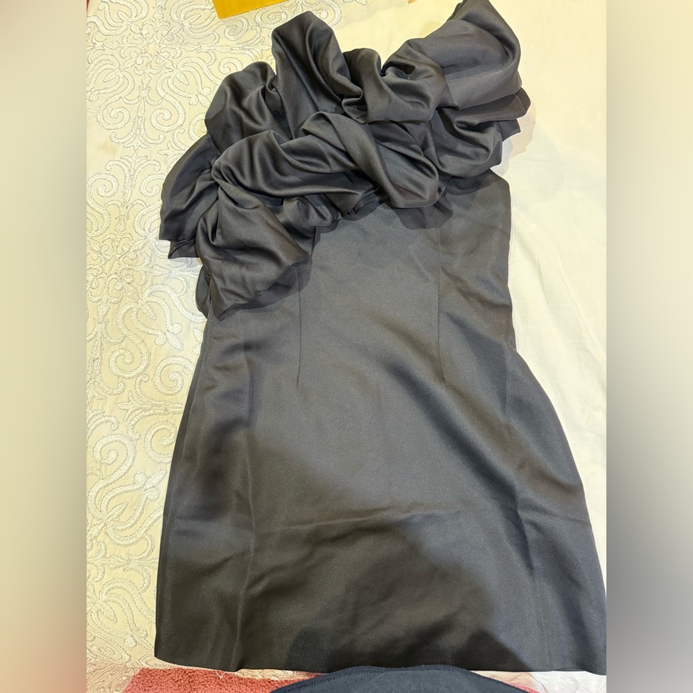 NWT Club L London Elegant Black One-Shoulder Dress - Picture 5 of 12